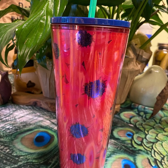 Starbucks NWT Pink & blue flower 24oz tumbler with flower lid - Picture 2 of 3